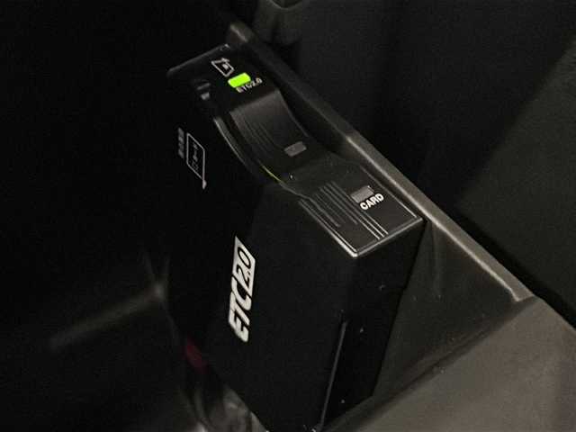 クライスラー・ジープ ラングラー アンリミテッド サハラ 新潟県 2021(令3)年 3.9万km ブラック SMITTYBILTディフェンダーラック/標準装備/サブウーハー付アルパイン製プレミアムスピーカー/オーディオナビゲーションシステムUconnect /8.4インチVGAタッチパネルモニター/・AM/FMラジオ/・地上デジタルテレビチューナー/・Bluetooth/・USB・iPod ・ iPhone/・AUX/ParkSense/ParkviewTMリアバックアップカメラ/アダプティブ クルーズ コントロール/ブラインドスポットモニター/リアクロスパスディテクション/LEDヘッドライト（オートレベリング機能）/・デイタイムランニングランプ/・オートハイビームヘッドライト/レザーシートJeepロゴ/フロントシートヒーター/ステアリングヒーター/ETC2.0