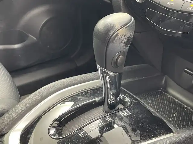 日産 エクストレイル 20Xt エマージェンシーブレーキ 群馬県 2015(平27)年 3.7万km ダイヤモンドブラック 純正メーカー７型ナビ　フルセグＴＶ　全周囲カメラ　衝突被害軽減システム　ブラインドスポットモニター　シートヒーター　革巻きステアリング　車線逸脱機能　ＬＥＤオートライト　ＥＴＣ　スマートキー　禁煙車