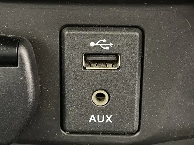 日産 エクストレイル 20Xt エマージェンシーブレーキ 群馬県 2015(平27)年 3.7万km ダイヤモンドブラック 純正メーカー７型ナビ　フルセグＴＶ　全周囲カメラ　衝突被害軽減システム　ブラインドスポットモニター　シートヒーター　革巻きステアリング　車線逸脱機能　ＬＥＤオートライト　ＥＴＣ　スマートキー　禁煙車