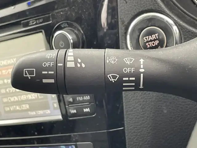 日産 エクストレイル 20Xt エマージェンシーブレーキ 群馬県 2015(平27)年 3.7万km ダイヤモンドブラック 純正メーカー７型ナビ　フルセグＴＶ　全周囲カメラ　衝突被害軽減システム　ブラインドスポットモニター　シートヒーター　革巻きステアリング　車線逸脱機能　ＬＥＤオートライト　ＥＴＣ　スマートキー　禁煙車