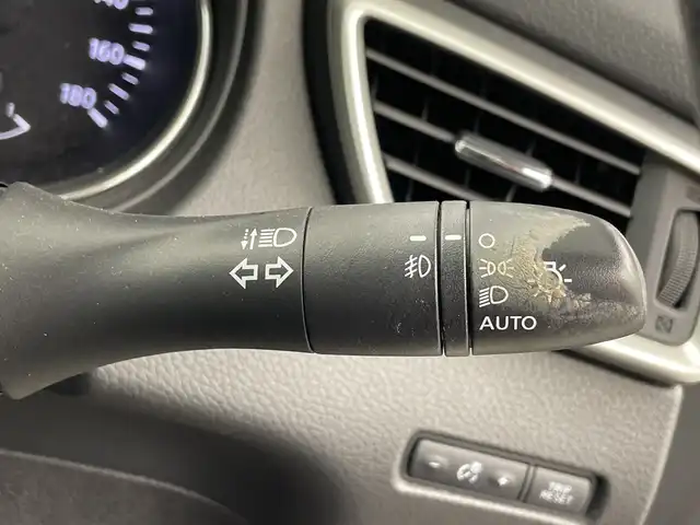 日産 エクストレイル 20Xt エマージェンシーブレーキ 群馬県 2015(平27)年 3.7万km ダイヤモンドブラック 純正メーカー７型ナビ　フルセグＴＶ　全周囲カメラ　衝突被害軽減システム　ブラインドスポットモニター　シートヒーター　革巻きステアリング　車線逸脱機能　ＬＥＤオートライト　ＥＴＣ　スマートキー　禁煙車