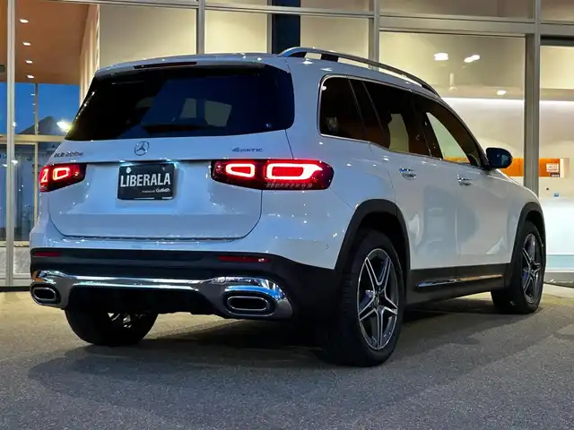 メルセデス・ベンツ Ｍ・ベンツ ＧＬＢ２００ｄ 4マチック AMGライン 富山県 2021(令3)年 3.9万km 白 セーフティパッケージ/純正ＨＤＤナビ/Bluetooth接続/フルセグTV/AM/FMラジオ/バックカメラ/３６０°カメラ/前後ドラレコ/ACC/プッシュスタート/パワーバックドア/アイドリングストップ/ワイヤレス充電/D/N席パワーシート/D/N席シートヒーター/３列シート/ETC２．０/アンビエントライト/ダウンヒルコントロール/車線逸脱防止/パークセンサー/盗難防止装置/衝突軽減