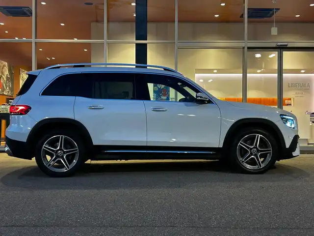 メルセデス・ベンツ Ｍ・ベンツ ＧＬＢ２００ｄ 4マチック AMGライン 富山県 2021(令3)年 3.9万km 白 セーフティパッケージ/純正ＨＤＤナビ/Bluetooth接続/フルセグTV/AM/FMラジオ/バックカメラ/３６０°カメラ/前後ドラレコ/ACC/プッシュスタート/パワーバックドア/アイドリングストップ/ワイヤレス充電/D/N席パワーシート/D/N席シートヒーター/３列シート/ETC２．０/アンビエントライト/ダウンヒルコントロール/車線逸脱防止/パークセンサー/盗難防止装置/衝突軽減