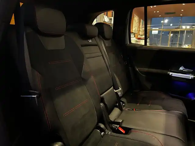 メルセデス・ベンツ Ｍ・ベンツ ＧＬＢ２００ｄ 4マチック AMGライン 富山県 2021(令3)年 3.9万km 白 セーフティパッケージ/純正ＨＤＤナビ/Bluetooth接続/フルセグTV/AM/FMラジオ/バックカメラ/３６０°カメラ/前後ドラレコ/ACC/プッシュスタート/パワーバックドア/アイドリングストップ/ワイヤレス充電/D/N席パワーシート/D/N席シートヒーター/３列シート/ETC２．０/アンビエントライト/ダウンヒルコントロール/車線逸脱防止/パークセンサー/盗難防止装置/衝突軽減