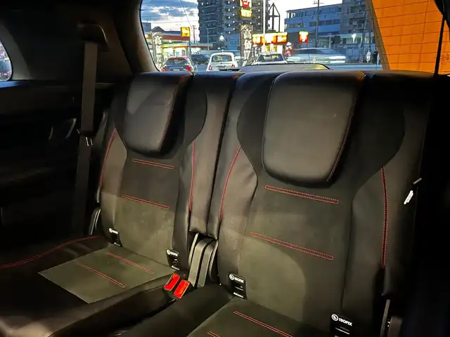 メルセデス・ベンツ Ｍ・ベンツ ＧＬＢ２００ｄ 4マチック AMGライン 富山県 2021(令3)年 3.9万km 白 セーフティパッケージ/純正ＨＤＤナビ/Bluetooth接続/フルセグTV/AM/FMラジオ/バックカメラ/３６０°カメラ/前後ドラレコ/ACC/プッシュスタート/パワーバックドア/アイドリングストップ/ワイヤレス充電/D/N席パワーシート/D/N席シートヒーター/３列シート/ETC２．０/アンビエントライト/ダウンヒルコントロール/車線逸脱防止/パークセンサー/盗難防止装置/衝突軽減