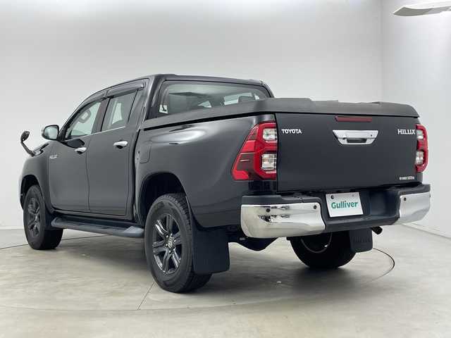 トヨタ ハイラックス Z 新潟県 2021(令3)年 6万km アティチュードブラックマイカ 4WD/11インチアルパインフローティングナビ/　フルセグTV/Bluetooth/CD/DVD/USB/HDMI/プリクラッシュセーフティ/レーンキープアシスト/レーダークルーズコントロール/前後コーナーセンサー/バックモニター/ETC/LEDヘッドライト/アイドリングストップ/横滑り防止装置/純正トノカバー/純正ベッドライナー/レザー調シートカバー