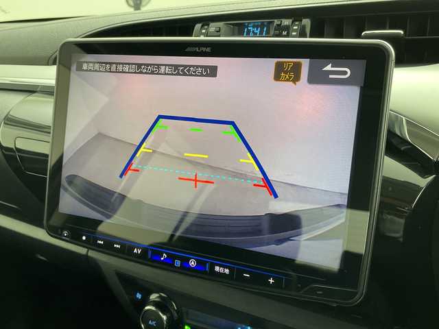 トヨタ ハイラックス Z 新潟県 2021(令3)年 6万km アティチュードブラックマイカ 4WD/11インチアルパインフローティングナビ/　フルセグTV/Bluetooth/CD/DVD/USB/HDMI/プリクラッシュセーフティ/レーンキープアシスト/レーダークルーズコントロール/前後コーナーセンサー/バックモニター/ETC/LEDヘッドライト/アイドリングストップ/横滑り防止装置/純正トノカバー/純正ベッドライナー/レザー調シートカバー