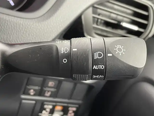 トヨタ ノア Si ダブルバイビーⅢ 富山県 2020(令2)年 4.1万km ブラック 純正メモリナビ/フルセグTV/Bluetooth/バックカメラ/純正フリップダウンモニター/ETC/両側電動スライドドア/LEDオートライト/オートハイビーム/トヨタセーフティセンス/クルーズコントロール/前後ドライブレコーダー/前後コーナーセンサー/ハーフレザー/スマートキー/スペアキー/ワンオーナー