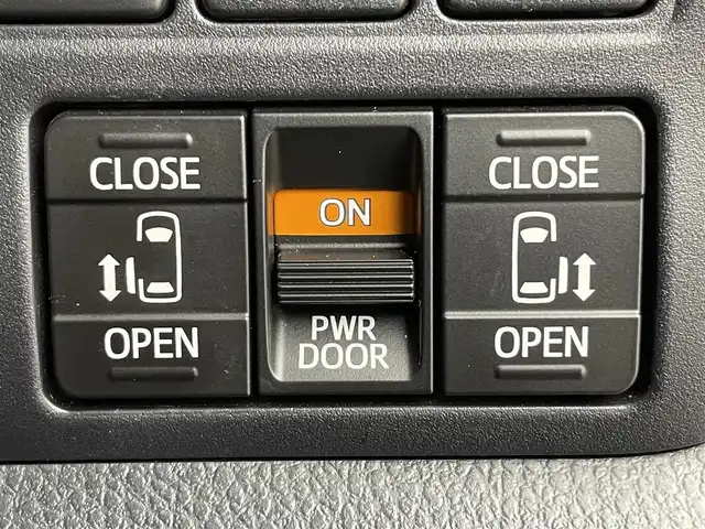 トヨタ ノア Si ダブルバイビーⅢ 富山県 2020(令2)年 4.1万km ブラック 純正メモリナビ/フルセグTV/Bluetooth/バックカメラ/純正フリップダウンモニター/ETC/両側電動スライドドア/LEDオートライト/オートハイビーム/トヨタセーフティセンス/クルーズコントロール/前後ドライブレコーダー/前後コーナーセンサー/ハーフレザー/スマートキー/スペアキー/ワンオーナー