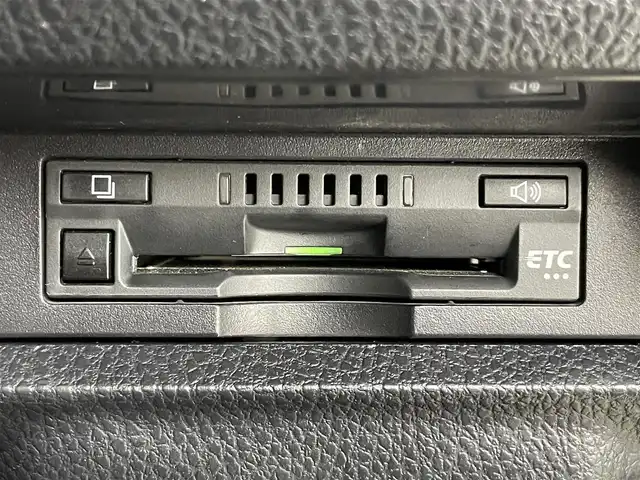 トヨタ ノア Si ダブルバイビーⅢ 富山県 2020(令2)年 4.1万km ブラック 純正メモリナビ/フルセグTV/Bluetooth/バックカメラ/純正フリップダウンモニター/ETC/両側電動スライドドア/LEDオートライト/オートハイビーム/トヨタセーフティセンス/クルーズコントロール/前後ドライブレコーダー/前後コーナーセンサー/ハーフレザー/スマートキー/スペアキー/ワンオーナー