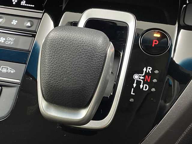 ホンダ フリード＋ ハイブリット G ホンダセンシング 岐阜県 2020(令2)年 1.1万km 黒 純正SDナビゲーション/CD　DVD/フルセグテレビ/Bluetooth/SD/バックカメラ/レーダークルーズコントロール/シートヒーター(D/N席)/両側パワースライドドア/ビルトインETC/ステアリングリモコン/LEDヘッドライト/オートライト/前後ドラレコ/プッシュスタート/スマートキー