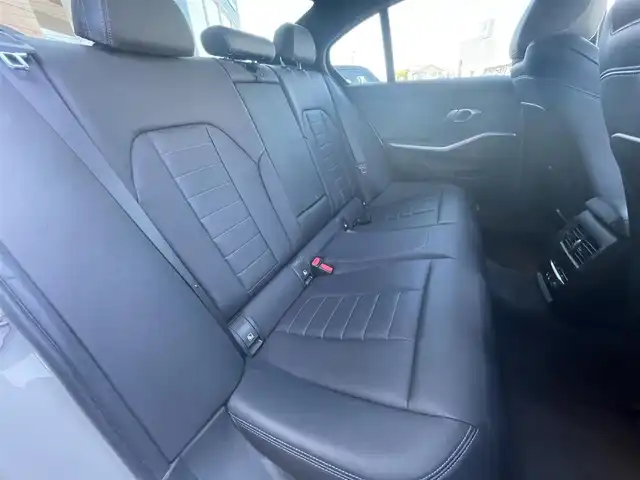 ＢＭＷ ３２０ｄ xDrive Mスポーツ 栃木県 2019(令1)年 4.3万km 白 ハイラインパッケージ/インテリジェントセーフティ/コンフォートアクセス/アンビエントライト/黒革シート/パワーシート/シートヒーター/ナビ/バックカメラ/ミラーETC/パワートランクリッド/パークディスタンス/ACC/レーンキープアシスト/ブラインドスポット/ドライブレコーダー/ワイヤレスチャージ