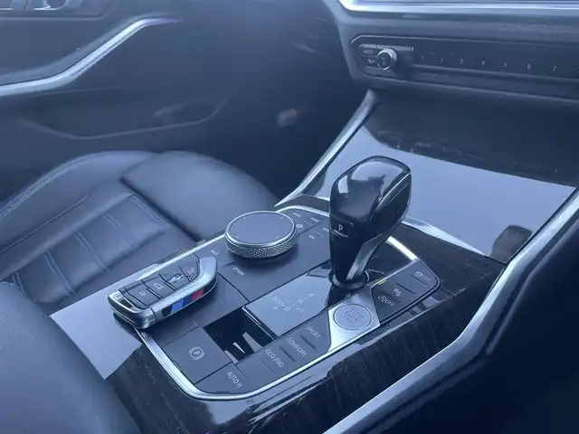 ＢＭＷ ３２０ｄ xDrive Mスポーツ 栃木県 2019(令1)年 4.3万km 白 ハイラインパッケージ/インテリジェントセーフティ/コンフォートアクセス/アンビエントライト/黒革シート/パワーシート/シートヒーター/ナビ/バックカメラ/ミラーETC/パワートランクリッド/パークディスタンス/ACC/レーンキープアシスト/ブラインドスポット/ドライブレコーダー/ワイヤレスチャージ