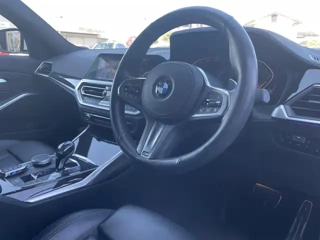 ＢＭＷ ３２０ｄ xDrive Mスポーツ 栃木県 2019(令1)年 4.3万km 白 ハイラインパッケージ/インテリジェントセーフティ/コンフォートアクセス/アンビエントライト/黒革シート/パワーシート/シートヒーター/ナビ/バックカメラ/ミラーETC/パワートランクリッド/パークディスタンス/ACC/レーンキープアシスト/ブラインドスポット/ドライブレコーダー/ワイヤレスチャージ