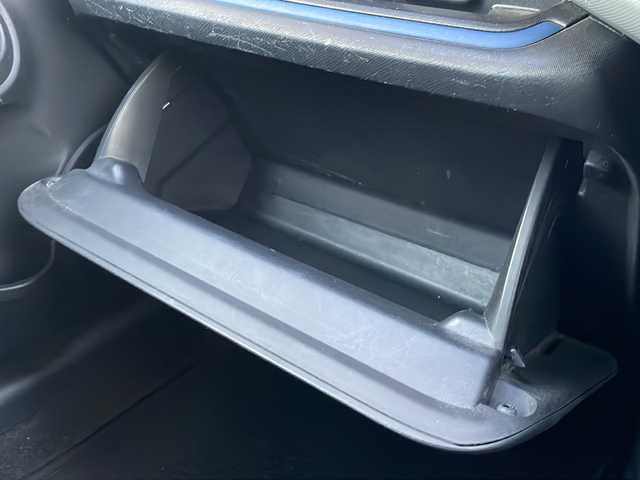 トヨタ アクア S 兵庫県 2014(平26)年 11.1万km コバルトブルーメタリック ワンオーナー/保証書・取説・有/純正SDナビ・ワンセグ・BT・CD・DVD・FM・AM/バックカメラ/ETC/プッシュスタート/スマートキー×2/純正フロアマット/純正ドアバイザー