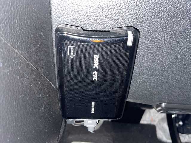 スバル レガシィ Ｂ４ 2．5iアイサイト 茨城県 2013(平25)年 5.4万km サテンホワイトパール 【(株)IDOMが運営する【じしゃロン水戸店】の自社ローン対象車両になります。こちらは現金ご利用時の価格です。自社ローンご希望の方は別途その旨お申付け下さい。】/・４WD/・ナビ/フルセグ/CDDVD/Bluetooth/・バックカメラ/・ETC/・社外前後ドラレコ/・MTモード付きAT/・レーダークルーズコントロール/・レーンキープアシスト/・衝突被害軽減ブレーキ/・先行車発進告知/・オートライト/・ヒルディセントコントロール/・パドルシフト/・純正AW/・純正マット/・保証書/・取扱説明書