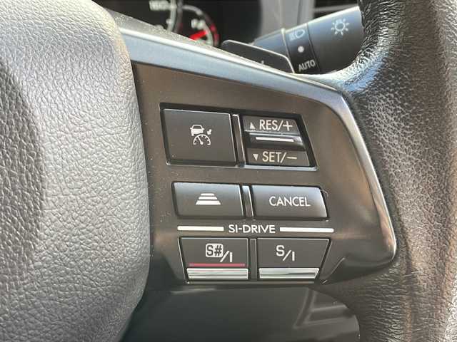 スバル レガシィ Ｂ４ 2．5iアイサイト 茨城県 2013(平25)年 5.4万km サテンホワイトパール 【(株)IDOMが運営する【じしゃロン水戸店】の自社ローン対象車両になります。こちらは現金ご利用時の価格です。自社ローンご希望の方は別途その旨お申付け下さい。】/・４WD/・ナビ/フルセグ/CDDVD/Bluetooth/・バックカメラ/・ETC/・社外前後ドラレコ/・MTモード付きAT/・レーダークルーズコントロール/・レーンキープアシスト/・衝突被害軽減ブレーキ/・先行車発進告知/・オートライト/・ヒルディセントコントロール/・パドルシフト/・純正AW/・純正マット/・保証書/・取扱説明書