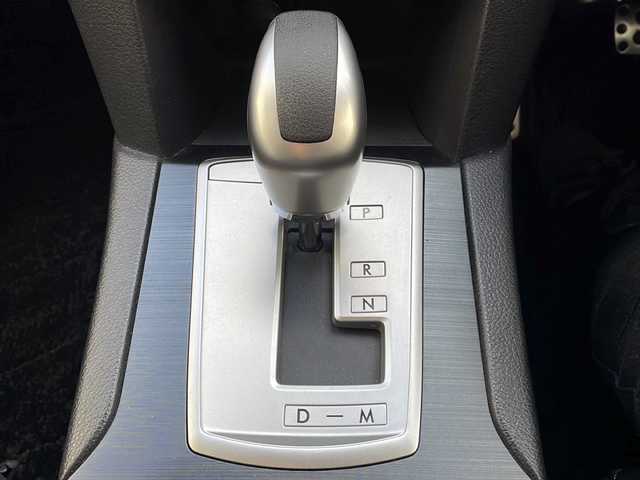 スバル レガシィ Ｂ４ 2．5iアイサイト 茨城県 2013(平25)年 5.4万km サテンホワイトパール 【(株)IDOMが運営する【じしゃロン水戸店】の自社ローン対象車両になります。こちらは現金ご利用時の価格です。自社ローンご希望の方は別途その旨お申付け下さい。】/・４WD/・ナビ/フルセグ/CDDVD/Bluetooth/・バックカメラ/・ETC/・社外前後ドラレコ/・MTモード付きAT/・レーダークルーズコントロール/・レーンキープアシスト/・衝突被害軽減ブレーキ/・先行車発進告知/・オートライト/・ヒルディセントコントロール/・パドルシフト/・純正AW/・純正マット/・保証書/・取扱説明書