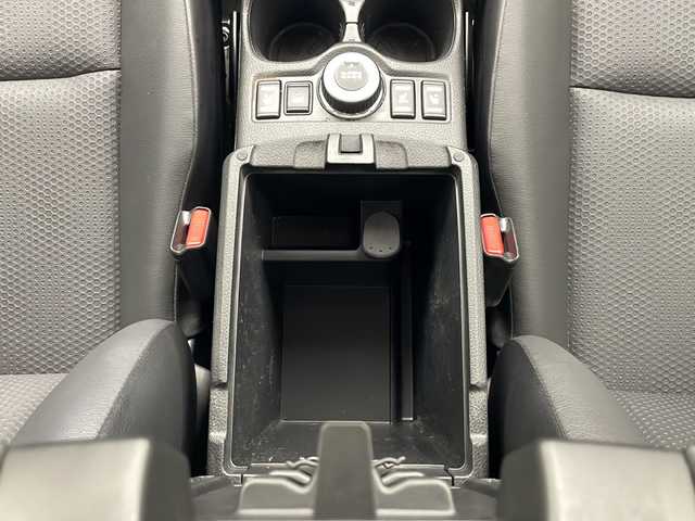 日産 エクストレイル 20X 秋田県 2017(平29)年 2.8万km シャイニングブルー 4WD/純正ナビ/（FM/AM/Bluetooth/フルセグTV/CD/DVD）/電動リアゲート/サンルーフ/カプロンシート/横滑り防止装置/コーナーセンサー/ダウンヒルアシスト/アイドリングストップ/ビルトインETC/ステアリングリモコン/前席シートヒーター/2WD⇔4WD切り替えスイッチ/電動格納ミラー/プッシュスタート/スマートキー/純正アルミホイール/社外フロアマット/ルーフレール/ドアバイザー