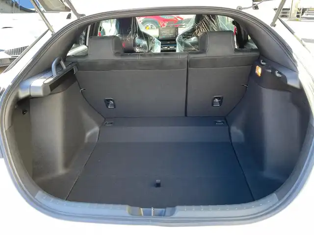 ホンダ シビック タイプR レーシングブラックPKG 神奈川県 2025(令7)年 0.1千km チャンピオンシップホワイト 純正メモリーナビ・地デジTV/バックモニター/ビルトインETC2.0/純正USB/BT再生/ワイヤレス充電/純正19インチAW/ブレンボブレーキ/LEDヘッドライト/ホンダセンシング/レーダークルーズコントロール/衝突軽減ブレーキ/LKA/BSM/コーナーセンサー/プッシュスタート/スマートキー×2/保証書・取説あり