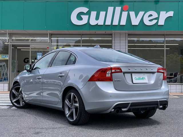ボルボ ｓ６０ ｔ４ ｒデザイン 純正dvdナビ Bluetooth ｅｔｃ 12年式 平成24年式 エレクトリックシルバーメタリック Id 中古車検索のガリバー
