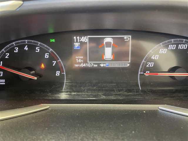 トヨタ シエンタ G クエロ 静岡県 2017(平29)年 12.4万km ホワイトパールクリスタルシャイン (株)IDOMが運営する【じしゃロン浜松店】の自社ローン専用車両になりますこちらは現金またはオートローンご利用時の価格です。自社ローンご希望の方は別途その旨お申付け下さい/プッシュスタート/アイドリングストップ/スマートキー/Bluetooth接続/ETC/バックカメラ/純正SDナビ/純正フロアマット/ハーフレザーシート/両側パワースライドドア/オートライト/LEDヘッドライト