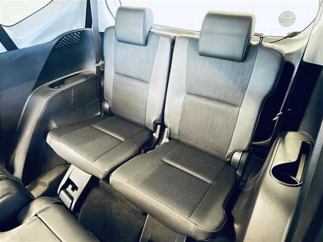 トヨタ シエンタ G クエロ 静岡県 2017(平29)年 12.4万km ホワイトパールクリスタルシャイン (株)IDOMが運営する【じしゃロン浜松店】の自社ローン専用車両になりますこちらは現金またはオートローンご利用時の価格です。自社ローンご希望の方は別途その旨お申付け下さい/プッシュスタート/アイドリングストップ/スマートキー/Bluetooth接続/ETC/バックカメラ/純正SDナビ/純正フロアマット/ハーフレザーシート/両側パワースライドドア/オートライト/LEDヘッドライト