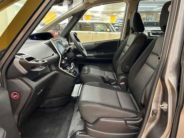 日産 セレナ e－パワー ハイウェイスター V 福岡県 2020(令2)年 7.9万km ダークメタルグレー 360°セーフティアシスト/・プロパイロット/・インテリジェントエマージェンシーブレーキ/・踏み間違い衝突防止アシスト/・インテリジェントLI +LDW/・インテリジェントBSI +BSW/・RCTA/・標識認識機能/・レーダークルーズコントロール/・ハイビームアシスト/・ブラインドスポットモニター/純正フリップダウンモニター /純正10インチSDナビ/・フルセグTV/・CD/DVD/Blue-ray/・BT/USB/iPod/SD/・AM.FM/アラウンドビューモニター/ハンズフリー両側電動スライドドア/パーキングアシスト/ビルトインETC/純正ドライブレコーダー/快適パッケージ/革巻きステアリング/ステアリングスイッチ/電子パーキングブレーキ/オートホールド/プッシュスタート/スマートキー/LEDヘッドライト/フォグランプ/オートライト/純正15インチAW/フロアマット/横滑り防止システム/電動格納ウィンカーミラー
