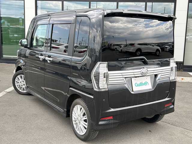 ダイハツ タント カスタム RS トップED SA Ⅲ 道東・釧路十勝 2018(平30)年 4.1万km ブラックマイカメタリック ・４WD/・社外SDメモリナビ/（AM・FM・CD・DVD・BT・SD・iPod）/・バックカメラ/・両側パワースライドドア/・社外ETC/・ステアリングスイッチ/・ハーフレザーシート/・シートヒーター（運転席）/・オートマチックハイビーム/・オートライト/・LEDヘッドライト/・フォグライト/・アイドリングストップ/・横滑り防止装置/・純正フロアマット/・スマートキー/・プッシュスタート/・電動格納ミラー/・ドアバイザー/・純正アルミホイール付夏タイヤ積み込み/（165/55/15　１８年製　４分山）