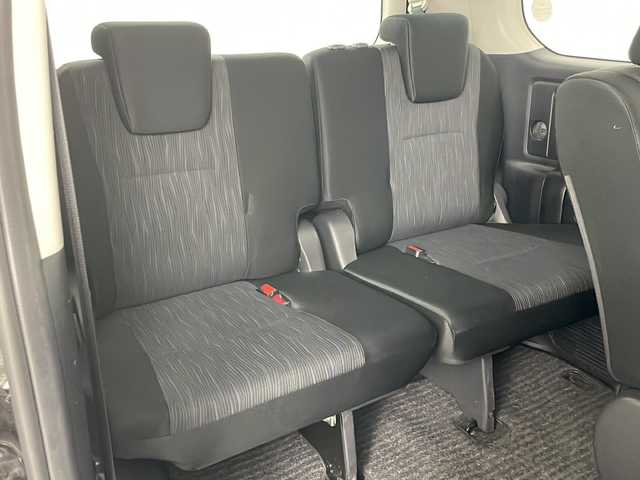 トヨタ ヴォクシー ZS 道央・札幌 2010(平22)年 7.3万km ブラック ・純正ナビTV&CD&DVD&BT&SD/・寒冷地仕様/・バックカメラ/・純正フリップダウンモニター/・パドルシフト/・ステアリングスイッチ/・両側パワースライドドア/・フロントワイパーデアイサー/・社外フロアマット/・社外エンジンスターター/・オートライト/・HIDヘッドライト/・ビルトインETC/・純正AW付サマータイヤ積込/・スマートキー/・スペアキー