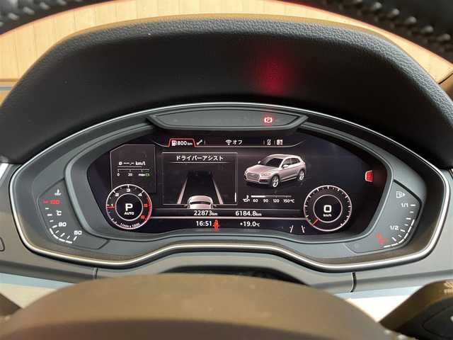 アウディ Ｑ５ 40TDIクワトロ 愛知県 2019(令1)年 2.3万km グレイシアホワイトメタリック パノラマSR /マトリクス アシスタンス /S line　パッケージ/アルカンターラ・レザーシート/純正ブラック19インチAW/ステアリングホイールエンブレム/純正ナビ /フルセグTV /360度カメラ /アシスタンスパッケージ /ブラインドスポット/パノラマサンルーフ /レーンキープ /マトリクスLED /バーチャルコックピット /赤キャリパー