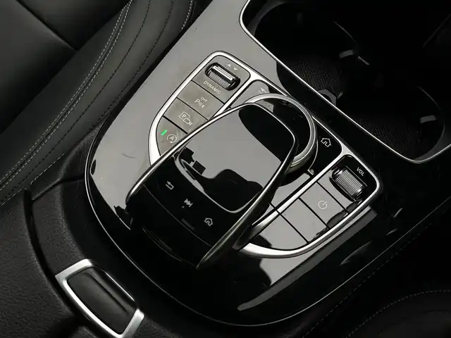 メルセデス・ベンツ Ｅ２２０ｄ アバンギャルド AMGライン 山梨県 2020(令2)年 2.2万km パール 後期 /レザーEXCP /SR /黒革 /HUD /Pアトマイザ/純正ＨＤＤナビ/フルセグ/全周囲カメラ/マルチＢＬＥＤ/アダプティブＬ/Ａハイビーム/マルチアンビエントライト/ブルメスター/Ｐシート/全席シートＨ/インテリジェントＳ/ＡＣＣ/保証書/記録簿