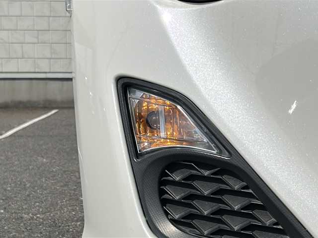 トヨタ ８６ G 茨城県 2014(平26)年 4.2万km クリスタルホワイトパール 純正SDナビ＆地デジTV【NSZN-W64T】/(地デジTV・CD・DVD・BT・ラジオ再生)/社外ドライブレコーダー（フロント）/純正ETC/バックカメラ/純正16inアルミホイール/純正フロアマット/カーテンシールドエアバック/イモビライザー