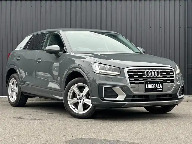 アウディ Ｑ２ 35TDIスポーツ 福島県 2020(令2)年 4.4万km ナノグレー/フロレットシルバーM ACC/レーンキープ/ブラインドスポット /バーチャルコックピット/純正ナビ/AppleCarPlay/バックカメラ/フルセグTV/ETC/シートヒーター /LEDヘッドライト/電動リアゲート/オートホールド /コーナーセンサー /レインセンサー /ドライブセレクト/純正17インチAW /取扱説明書/保証書