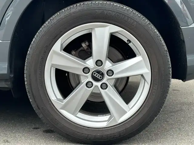 アウディ Ｑ２ 35TDIスポーツ 福島県 2020(令2)年 4.4万km ナノグレー/フロレットシルバーM ACC/レーンキープ/ブラインドスポット /バーチャルコックピット/純正ナビ/AppleCarPlay/バックカメラ/フルセグTV/ETC/シートヒーター /LEDヘッドライト/電動リアゲート/オートホールド /コーナーセンサー /レインセンサー /ドライブセレクト/純正17インチAW /取扱説明書/保証書