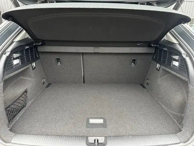 アウディ Ｑ２ 35TDIスポーツ 福島県 2020(令2)年 4.4万km ナノグレー/フロレットシルバーM ACC/レーンキープ/ブラインドスポット /バーチャルコックピット/純正ナビ/AppleCarPlay/バックカメラ/フルセグTV/ETC/シートヒーター /LEDヘッドライト/電動リアゲート/オートホールド /コーナーセンサー /レインセンサー /ドライブセレクト/純正17インチAW /取扱説明書/保証書