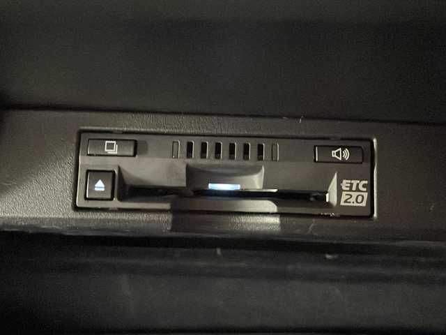 レクサス ＮＸ 300 Fスポーツ 長野県 2017(平29)年 2.6万km ホワイトノーヴァガラスフレーク 4WD/純正メモリナビ&フルセグTV&CD&DVD&USB&BT/アダプティブクルーズコントロール/レーンディパーチャーアラート/プリクラッシュセーフティ/パーキングサポートブレーキ/ブラインドスポットモニター/ヘッドアップディスプレイ/アイドリングストップ/サンルーフ/赤革シート/前席エアシート/前席シートヒーター/前席パワーシート/運転席シートメモリ/ステアリングスイッチ/ステアリングヒーター/パドルシフト/バックカメラ/サイドカメラ/ビルトインETC2.0/LEDヘッドライト/オートライト/フロントフォグランプ/リアフォグランプ/電動格納ミラー/ウィンカーミラー/電動ホールド/オートホールド/RAYS20インチAW装着/純正フロアマット/純正ドアバイザー/プッシュスタート/スマートキー/カードキー1枚/スペアキー1本/取扱説明書/新車保証書