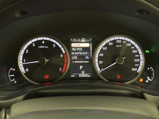 レクサス ＮＸ 300 Fスポーツ 長野県 2017(平29)年 2.6万km ホワイトノーヴァガラスフレーク 4WD/純正メモリナビ&フルセグTV&CD&DVD&USB&BT/アダプティブクルーズコントロール/レーンディパーチャーアラート/プリクラッシュセーフティ/パーキングサポートブレーキ/ブラインドスポットモニター/ヘッドアップディスプレイ/アイドリングストップ/サンルーフ/赤革シート/前席エアシート/前席シートヒーター/前席パワーシート/運転席シートメモリ/ステアリングスイッチ/ステアリングヒーター/パドルシフト/バックカメラ/サイドカメラ/ビルトインETC2.0/LEDヘッドライト/オートライト/フロントフォグランプ/リアフォグランプ/電動格納ミラー/ウィンカーミラー/電動ホールド/オートホールド/RAYS20インチAW装着/純正フロアマット/純正ドアバイザー/プッシュスタート/スマートキー/カードキー1枚/スペアキー1本/取扱説明書/新車保証書