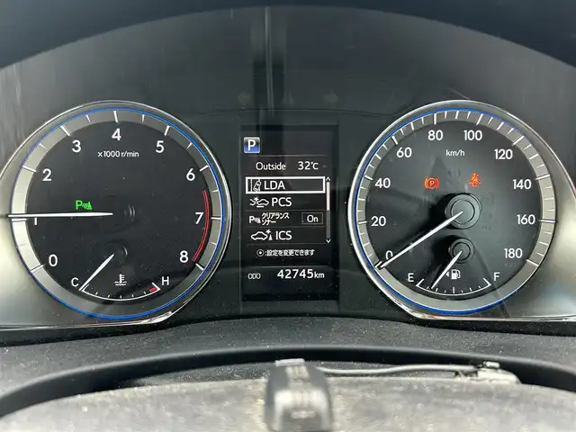トヨタ ハリアー プレミアム 愛媛県 2018(平30)年 4.3万km 黒 フルセグTV/純正ナビ/ハーフレザー/パワーシートD席/ETC2.0/Bカメラ/クルーズコントロール/コーナーセンサー前後/LED/オートライト/純正フロアマット/純正18AW/ABS/横滑り防止装置/レーンキープアシスト/USB/スマートキー/スペアキー/プッシュスタート