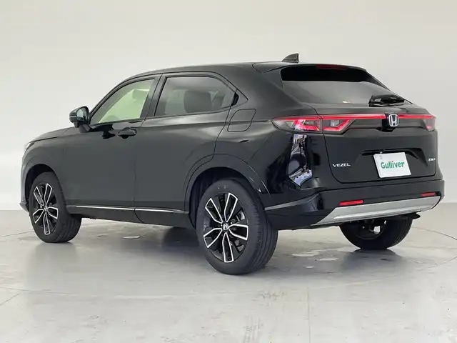 ホンダ ヴェゼル ハイブリッド e:HEV Z 広島県 2024(令6)年 0.4万km クリスタルブラックパール ホンダコネクトディスプレイ/・ナビゲーション/・フルセグ/・AppleCarplay/・AndroidAuto/・Bluetooth/バックカメラ/ビルトインETC2.0/ハンズフリーアクセスパワーテールゲート/ワイヤレス充電/ホンダセンシング/・衝突軽減ブレーキ/・レーンキープアシスト/・アダプティブクルーズコントロール/・ブラインドスポットインフォメーション/・後退出庫サポート/・シートヒーター/・オートライト/・プッシュスタート