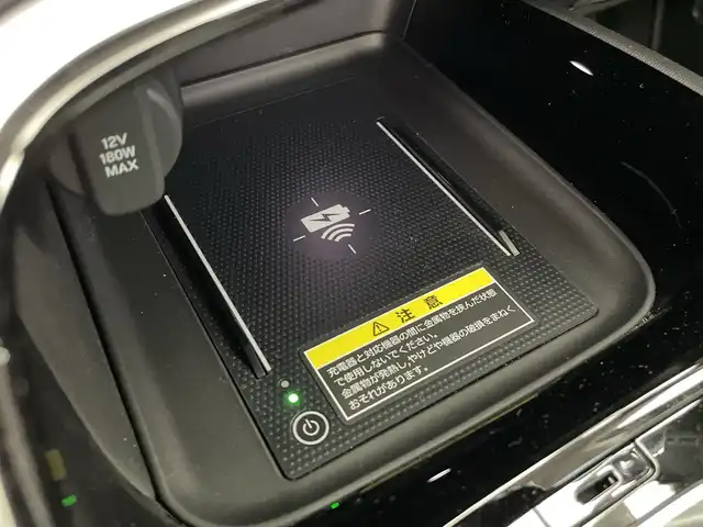 ホンダ ヴェゼル ハイブリッド e:HEV Z 広島県 2024(令6)年 0.4万km クリスタルブラックパール ホンダコネクトディスプレイ/・ナビゲーション/・フルセグ/・AppleCarplay/・AndroidAuto/・Bluetooth/バックカメラ/ビルトインETC2.0/ハンズフリーアクセスパワーテールゲート/ワイヤレス充電/ホンダセンシング/・衝突軽減ブレーキ/・レーンキープアシスト/・アダプティブクルーズコントロール/・ブラインドスポットインフォメーション/・後退出庫サポート/・シートヒーター/・オートライト/・プッシュスタート