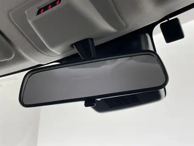 ダイハツ ロッキー プレミアム G 埼玉県 2024(令6)年 0.9万km ナチュラルベージュマイカM 純正９インチディスプレイオーディオ　パノラマモニター　スマートアシスト　レーダークルーズコントロール　ＥＴＣ　シートヒーター　ハーフレザー　社外アルミホイール　オートライト　ＬＥＤライト　地デジＴＶ