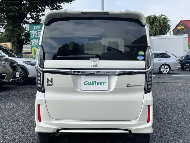 ホンダ Ｎ ＢＯＸ 埼玉県 2018(平30)年 4.6万km プレミアムホワイトパールⅡ ハーフレザーシート/純正ＳＤナビ＆フルセグＴＶ/（ＤＶＤ＆ＣＤ＆ＭＳＶ＆ＵＳＢ＆ＢＴ）/バックカメラ/ビルトインＥＴＣ/ドライブレコーダー/衝突軽減ブレーキ/先行車発進お知らせ機能/路外逸脱抑制機能/標識認識機能/アダプティブクルーズコントロール/革巻ステアリング/ステアリングリモコン/両側パワースライドドア/コーナーセンサー/純正エアロ/純正１５inアルミホイール/オートライト/ＬＥＤライト/ＬＥＤフォグランプ/ウィンカーミラー/電動格納ミラー/スマートキー/プッシュスタート/Ｗ＆サイド＆カーテンエアバッグ/横滑り防止装置/ＡＢＳ/ドアバイザー/フロアマット/新車保証書/取扱説明書/スマートスペアキー有