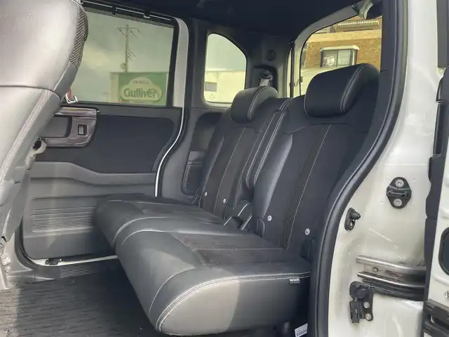 ホンダ Ｎ ＢＯＸ 埼玉県 2018(平30)年 4.6万km プレミアムホワイトパールⅡ ハーフレザーシート/純正ＳＤナビ＆フルセグＴＶ/（ＤＶＤ＆ＣＤ＆ＭＳＶ＆ＵＳＢ＆ＢＴ）/バックカメラ/ビルトインＥＴＣ/ドライブレコーダー/衝突軽減ブレーキ/先行車発進お知らせ機能/路外逸脱抑制機能/標識認識機能/アダプティブクルーズコントロール/革巻ステアリング/ステアリングリモコン/両側パワースライドドア/コーナーセンサー/純正エアロ/純正１５inアルミホイール/オートライト/ＬＥＤライト/ＬＥＤフォグランプ/ウィンカーミラー/電動格納ミラー/スマートキー/プッシュスタート/Ｗ＆サイド＆カーテンエアバッグ/横滑り防止装置/ＡＢＳ/ドアバイザー/フロアマット/新車保証書/取扱説明書/スマートスペアキー有