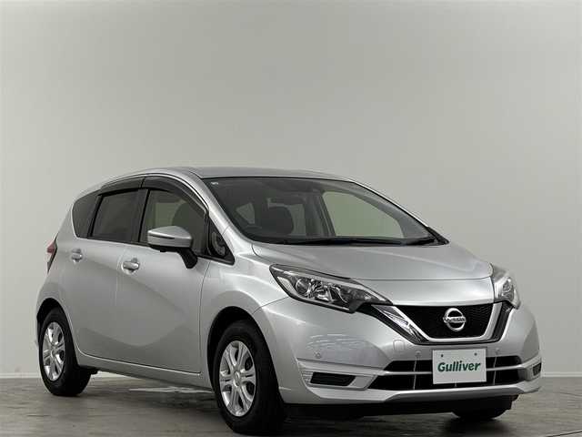 日産 ノート X Vセレクション 埼玉県 2020(令2)年 2.9万km ブリリアントシルバー 純正ナビ　フルセグ　CD DVD BT　アラウンドビューモニター　ETC　ドラレコ　HIDオートライト　スマートルームミラー　アイドリングストップ　コーナーセンサー