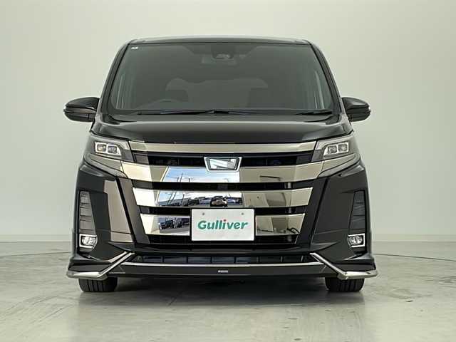トヨタ ノア Si ダブルバイビー 宮城県 2018(平30)年 5万km ブラック モデリスタエアロ　/両側パワースライドドア/ハーフレザーシート/トヨタセーフティセンス/・プリクラッシュセーフティ/・レーンディパチャーアラート/・オートハイビーム　/純正10型ナビ/・CD・DVD・BT・USB・SD　/フルセグTV/バックカメラ　/ＬＥＤヘッドライト　/ＬＥＤフォグライト　/純正ドライブレコーダー（フロント）/クルーズコントロール　/ビルドインＥＴＣ　/純正フロアマット/純正ドアバイザー/純正16インチアルミホイール/アイドリングストップ/横滑り防止装置/ロールサンシェード