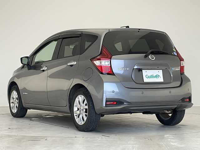 日産 ノート e－パワー X 愛知県 2019(令1)年 3.3万km ダークメタルグレー 衝突軽減システム/純正ナビ/フルセグ/CD DVD/Bluetooth/バックカメラ/コーナーセンサー/純正アルミホイール/LEDヘッドライト/オートライト/ドライブレコーダー/ETC/ステアリングスイッチ/スマートキー/プッシュスタート