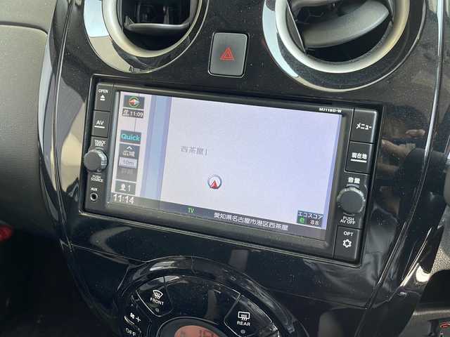 日産 ノート e－パワー X 愛知県 2019(令1)年 3.3万km ダークメタルグレー 衝突軽減システム/純正ナビ/フルセグ/CD DVD/Bluetooth/バックカメラ/コーナーセンサー/純正アルミホイール/LEDヘッドライト/オートライト/ドライブレコーダー/ETC/ステアリングスイッチ/スマートキー/プッシュスタート