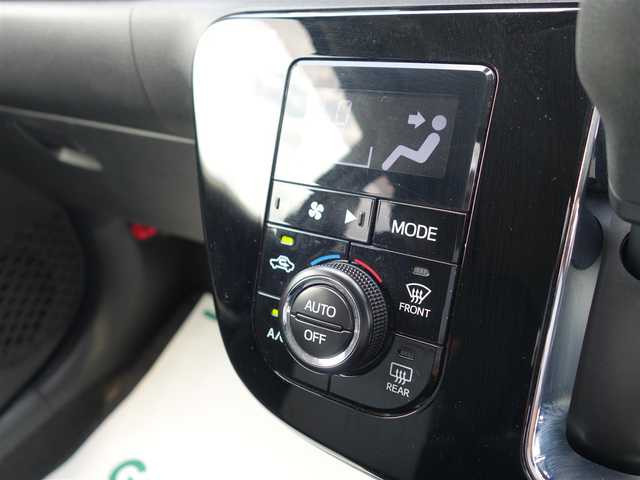 トヨタ パッソ モーダ 山形県 2019(令1)年 4万km パールホワイトⅢ 4WD/モデリスタエアロ/モデリスタメッキガーニッシュ/衝突被害軽減システム/SDナビ/　　【CD DVD フルセグ USB】/LEDオートヘッドライト/シートヒーター/モデリスタ14インチアルミホイール/コーナーセンサー/アイドリングストップ/ステアリングスイッチ/電動格納ウィンカーミラー/フォグランプ/フロアマット/ドアバイザ―/スマートキー