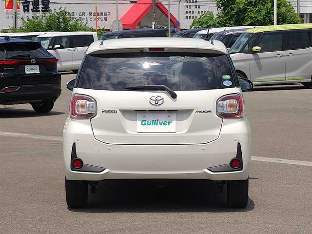 トヨタ パッソ モーダ 山形県 2019(令1)年 4万km パールホワイトⅢ 4WD/モデリスタエアロ/モデリスタメッキガーニッシュ/衝突被害軽減システム/SDナビ/　　【CD DVD フルセグ USB】/LEDオートヘッドライト/シートヒーター/モデリスタ14インチアルミホイール/コーナーセンサー/アイドリングストップ/ステアリングスイッチ/電動格納ウィンカーミラー/フォグランプ/フロアマット/ドアバイザ―/スマートキー